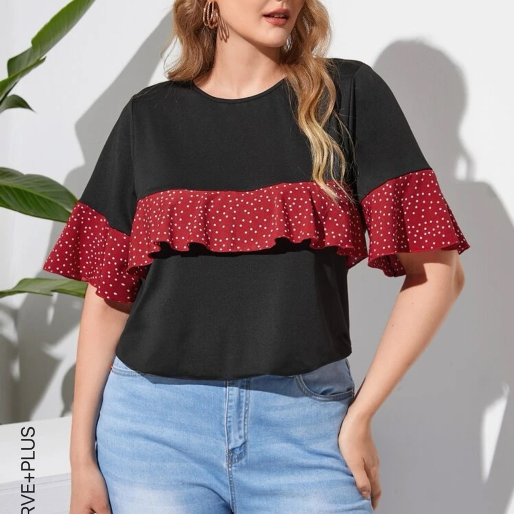 Polka dot ruffle trip tee